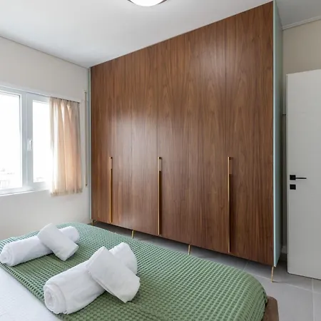 The View - Mimosa, Luxury, Central, Free Parking Apartment Sarandë